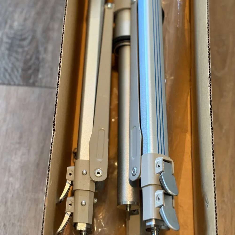 VIVITAR 1240 PRO CAMERA CAMCORDER TRIPOD